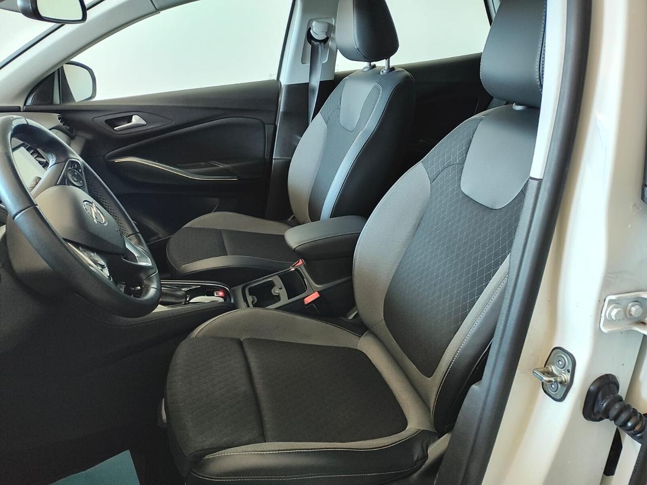 Opel Grandland X 1.5 diesel iva deducibile