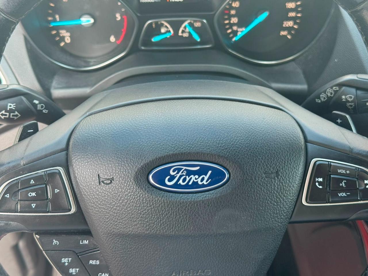 Ford Kuga 2.0 TDCI 150 CV S&S 4WD Powershift Vignale