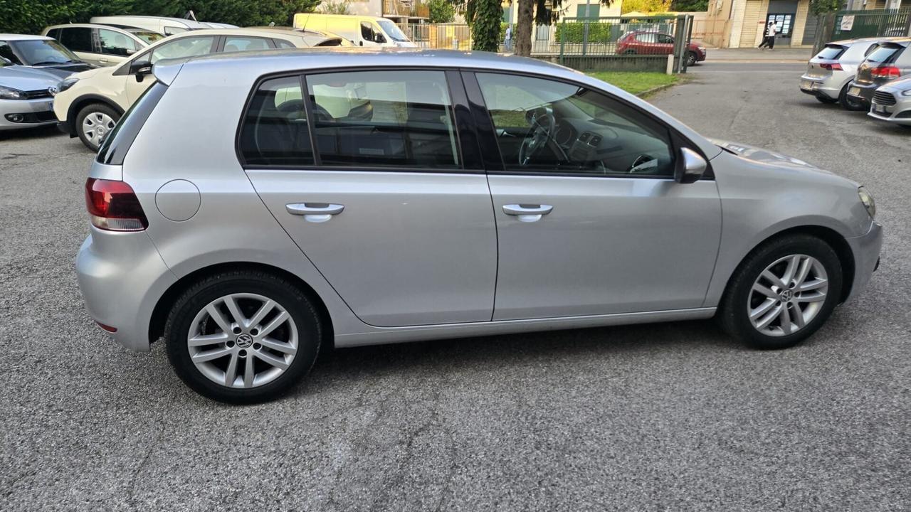Volkswagen Golf Business 1.6 TDI 5p. Highline Neop