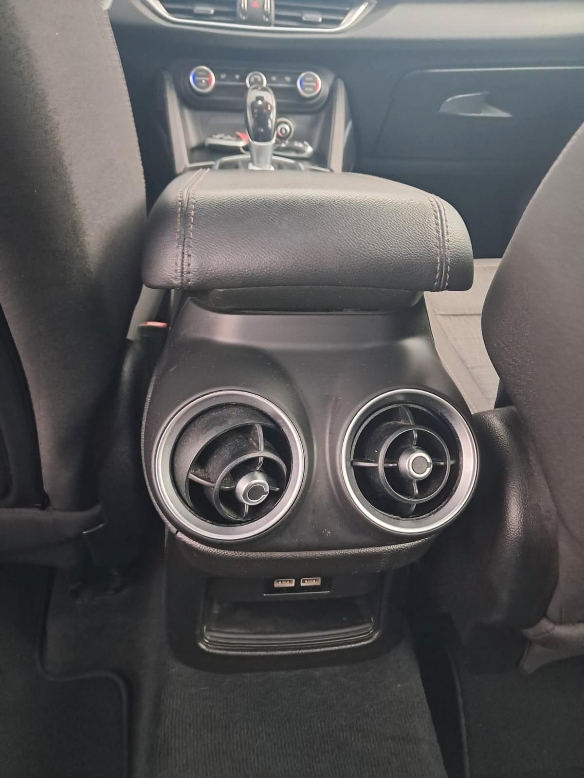 Alfa Romeo Stelvio 2.2 Turbodiesel 210 CV AT8 Q4 Super