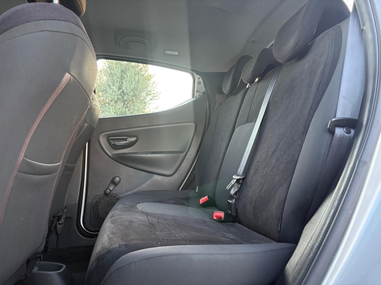 Lancia Ypsilon 1.2 69 S&S Platinum GPL