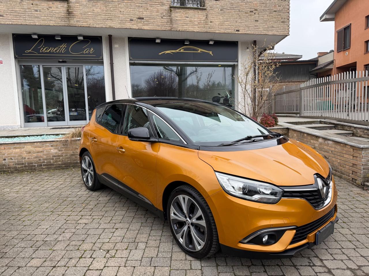 Renault Scenic Scénic dCi 8V 110 CV EDC Energy Intens