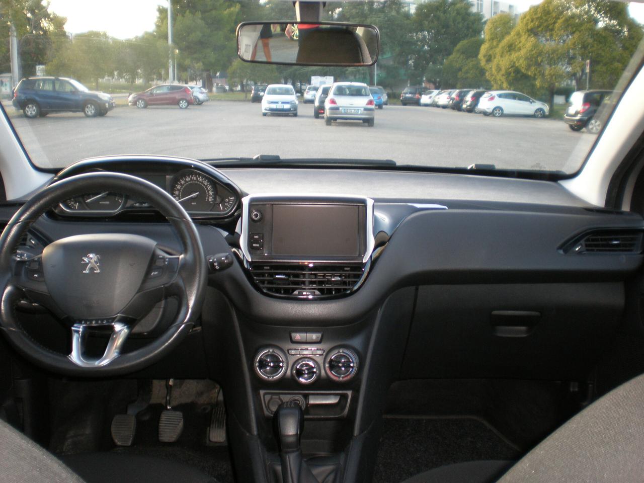 Peugeot 208 restyling 1.6 td, eccellente