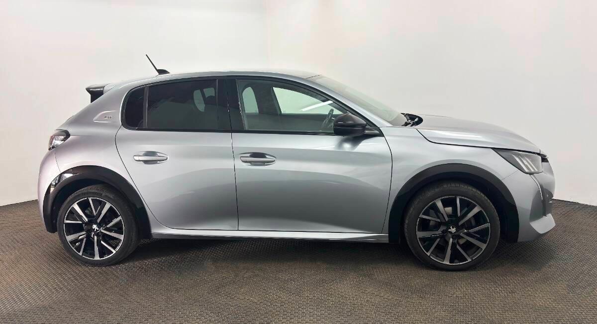 Peugeot 208 1.2 puretech GT Pack s&s 130cv eat8