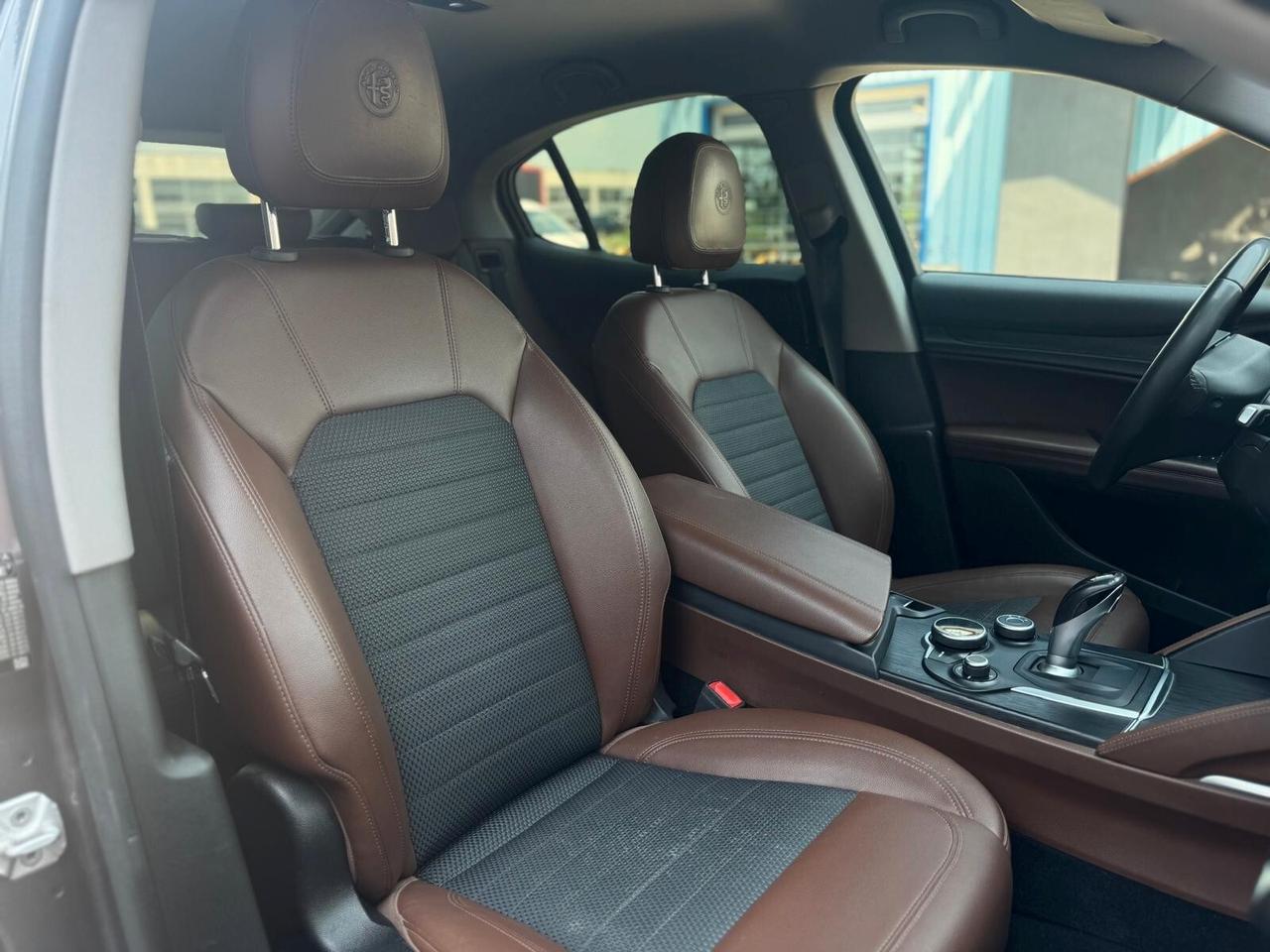 Alfa Romeo Stelvio 2.2 Turbodiesel 210 CV AT8 Q4 Business