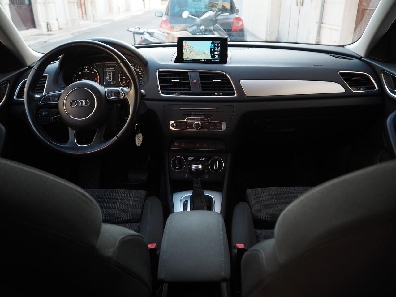 Audi Q3 2.0 TDI 120 CV S tronic Sport