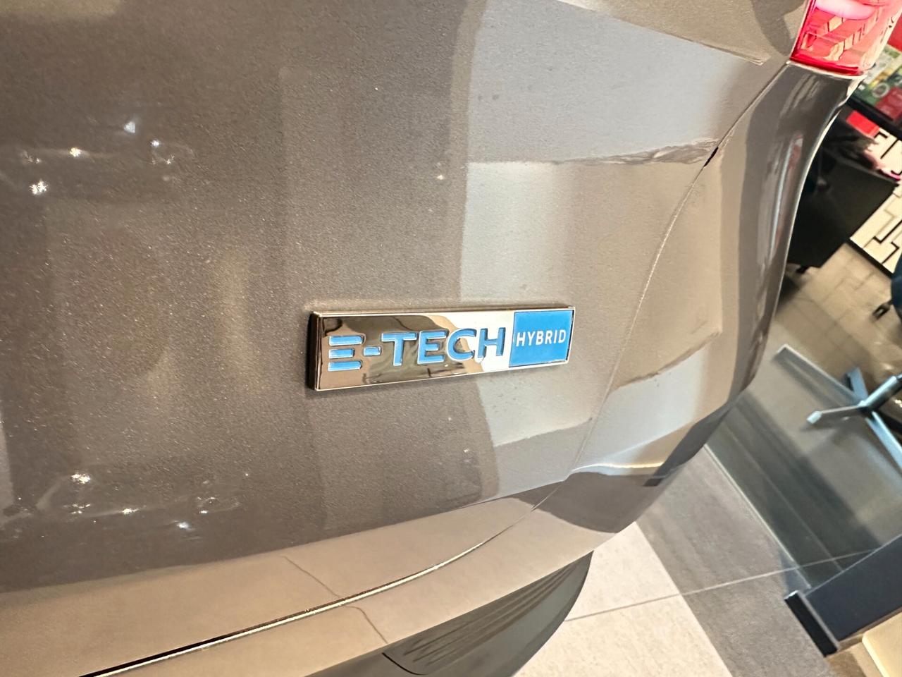Renault Captur Full Hybrid E-Tech 145 CV Zen