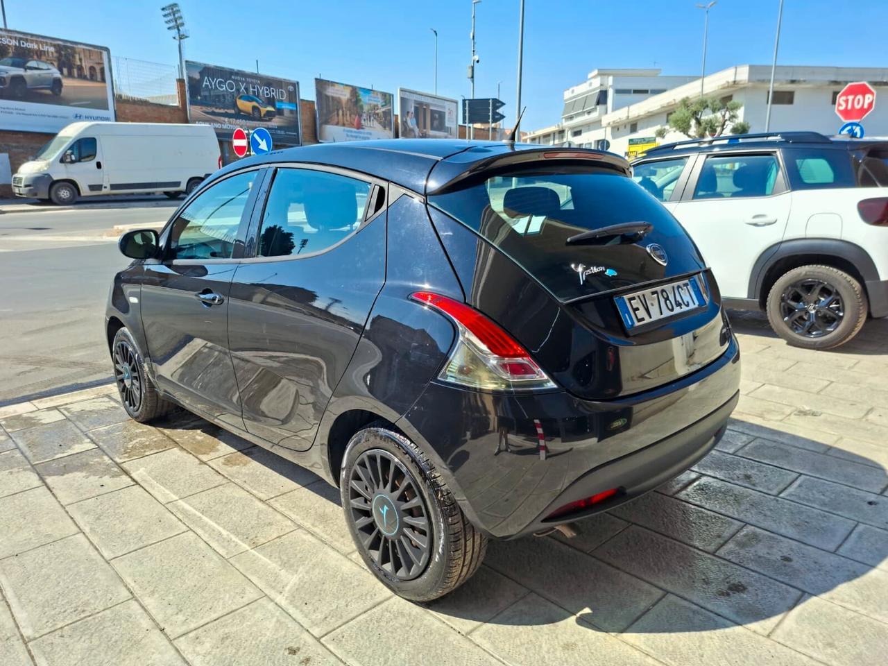 Lancia Ypsilon 1.3 MJT 95cv Elefantino 2014