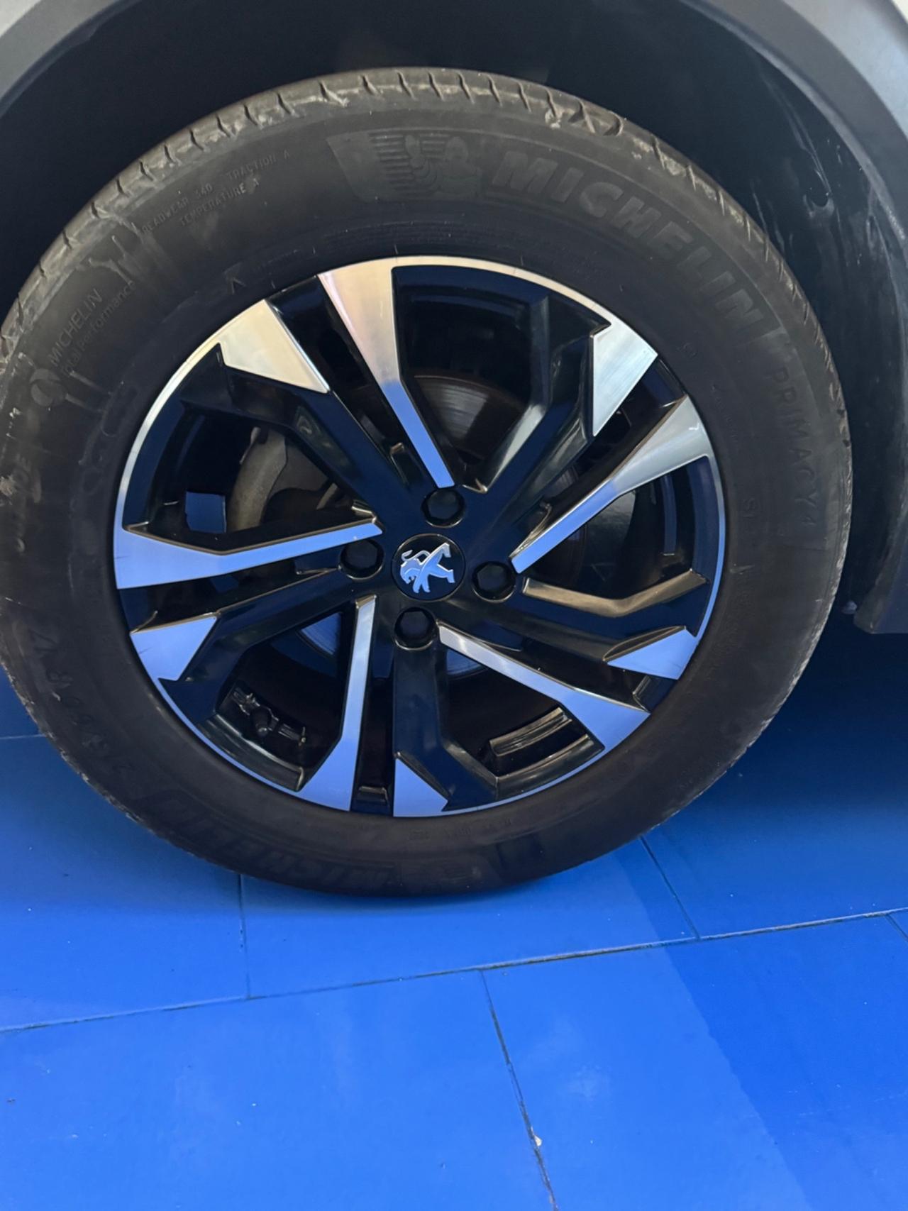 Peugeot 2008 PureTech 130 S&S EAT8 Active