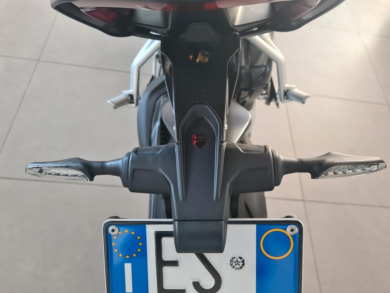 Ducati Streetfighter V4 S 4990 KM - 2021