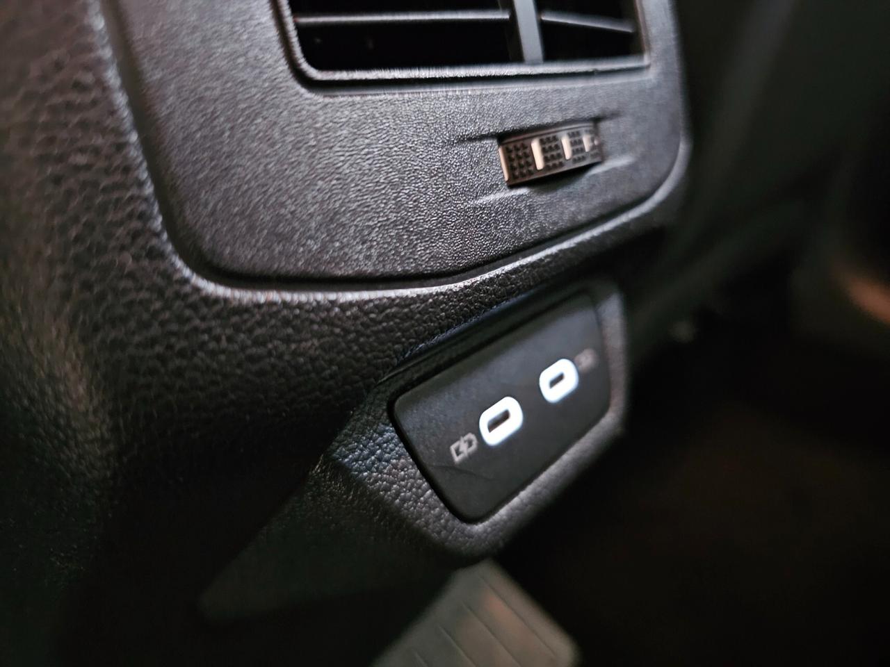 Volkswagen T-Roc 2.0 TDI SCR Business BlueMotion Technology