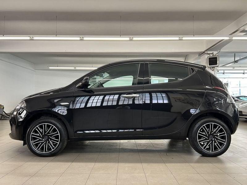 Lancia Ypsilon 1.0 FireFly 5 porte S&S Hybryd Gold