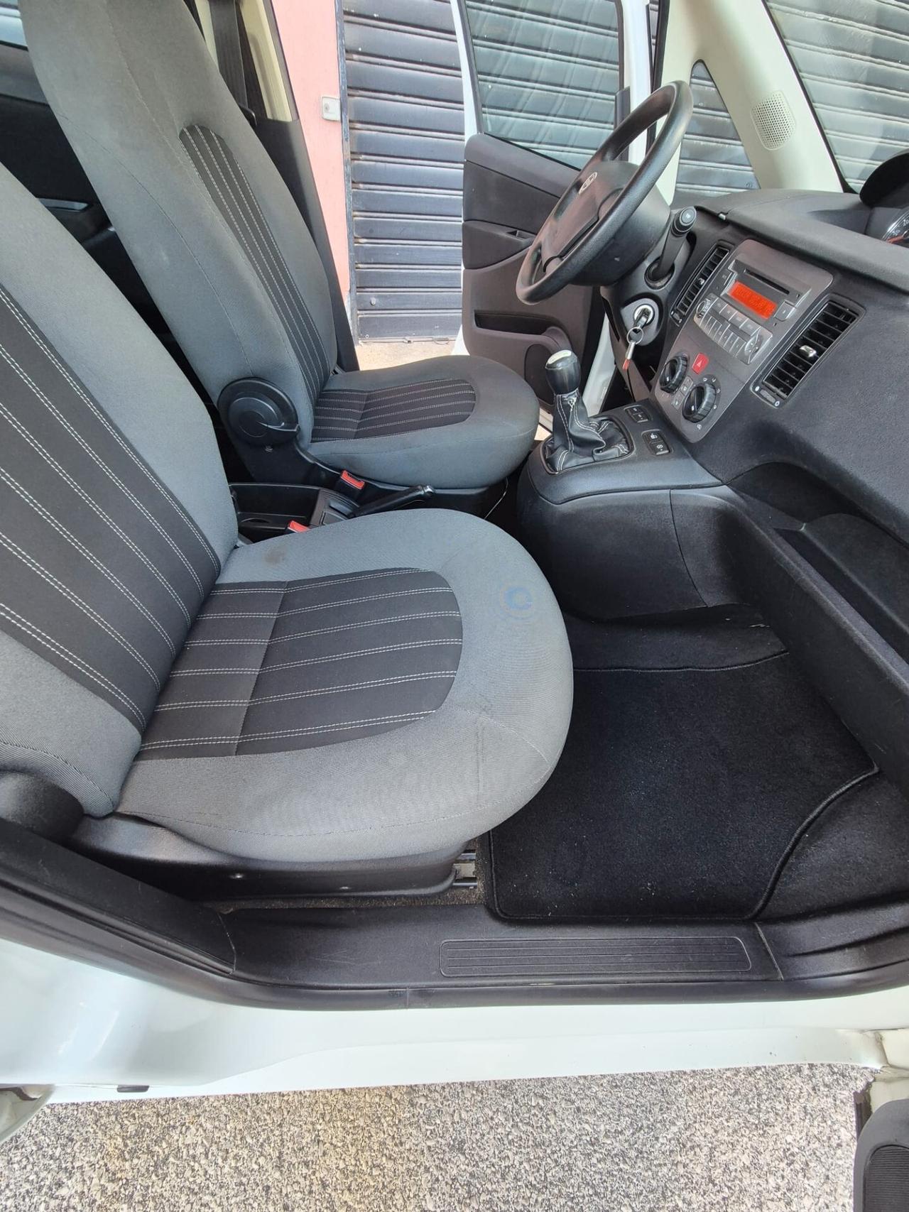 Lancia MUSA 1.3 Mjt 95 CV Gold