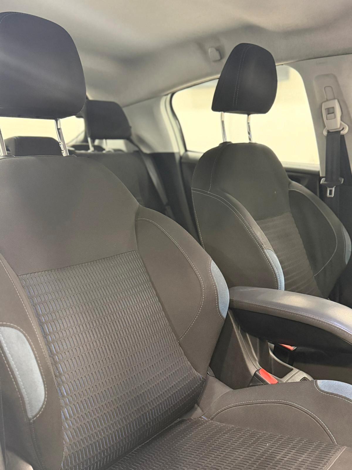 Peugeot 208 2014 Allure 1.2cc Benzina