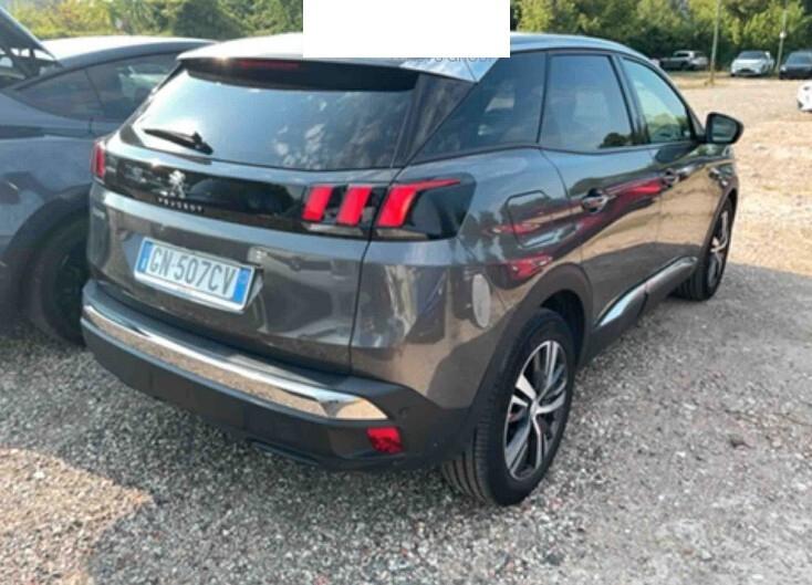 Peugeot 3008 1.5 130cv Eat8 *FULL OPT.* da VETRINA