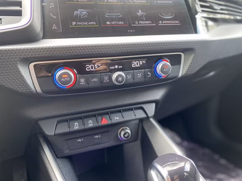 Audi A1 SPB 30 TFSI S tronic Identity Black