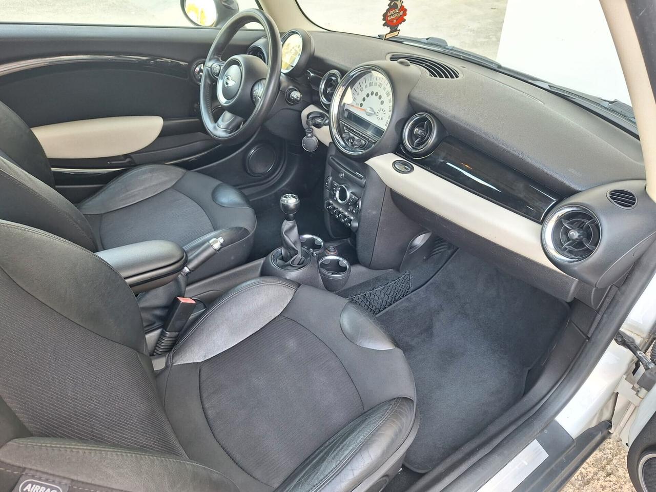 Mini 1.6 16V Cooper D