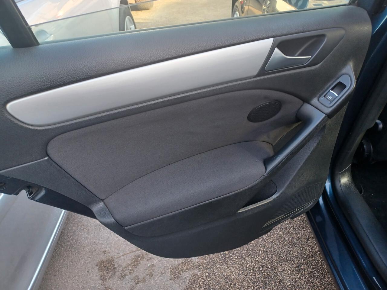 Volkswagen Golf 2.0 TDI 5p. Highline UNICO PROP