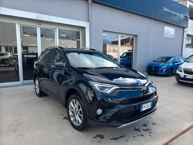 Toyota RAV4 2.0 D-4D 2WD Lounge 11/2017