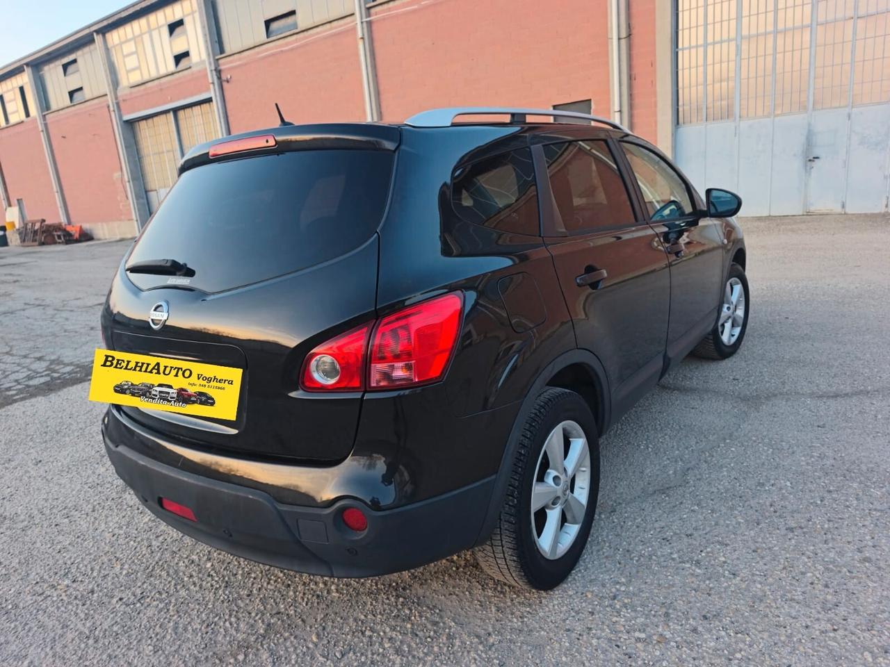 Nissan Qashqai 2009---1.5 Diesel 7 Posti