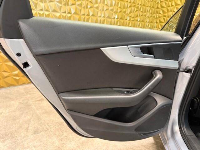 Audi A4 Avant 2.0 TDI 122 CV S tronic Business