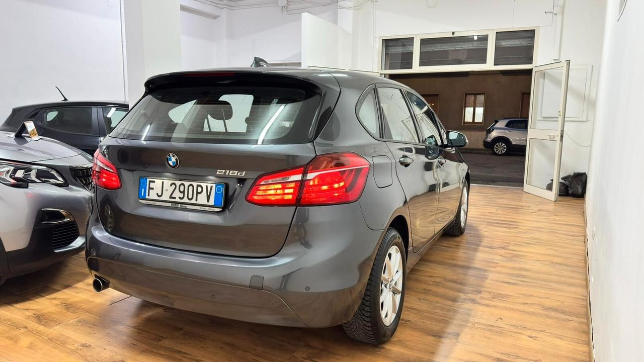 Bmw 2er Active Tourer 216d Luxury