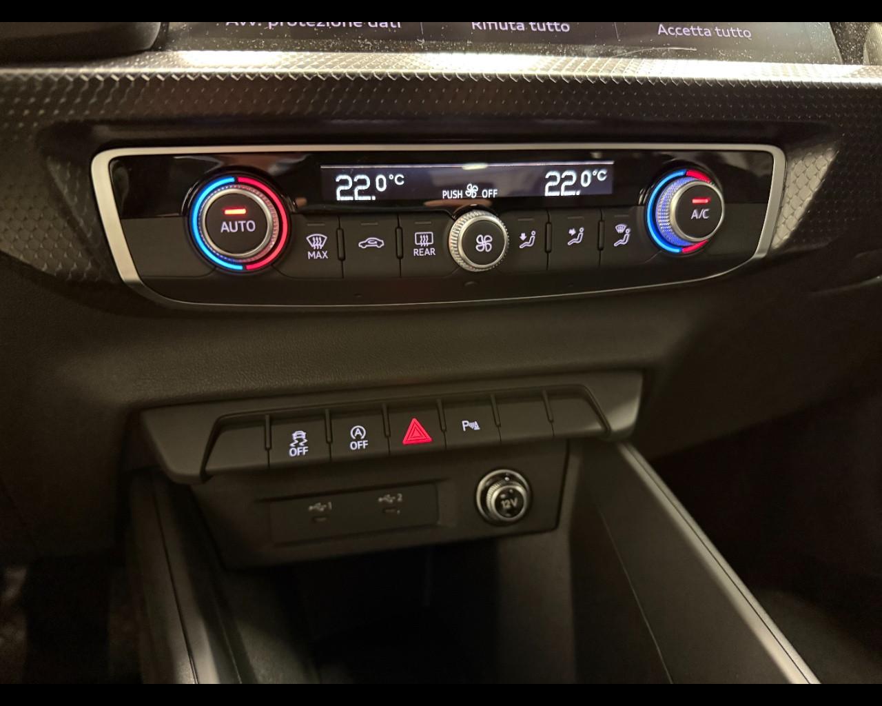 AUDI A1 ALLSTREET 30 TFSI S-TRONIC IDENTITY CONTRAST