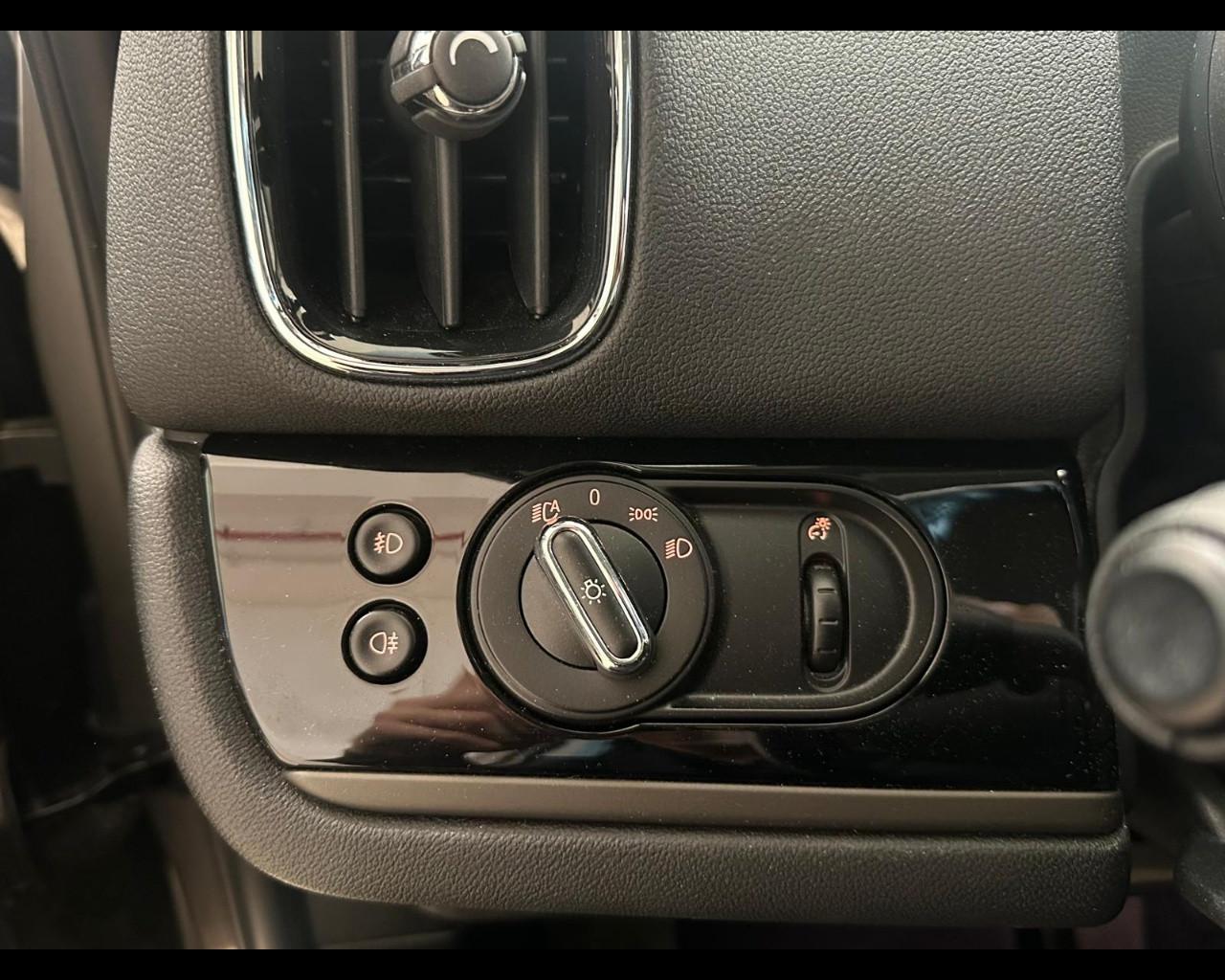 MINI Mini Countrym.(F60) - Mini 2.0 Cooper D Hype Countryman