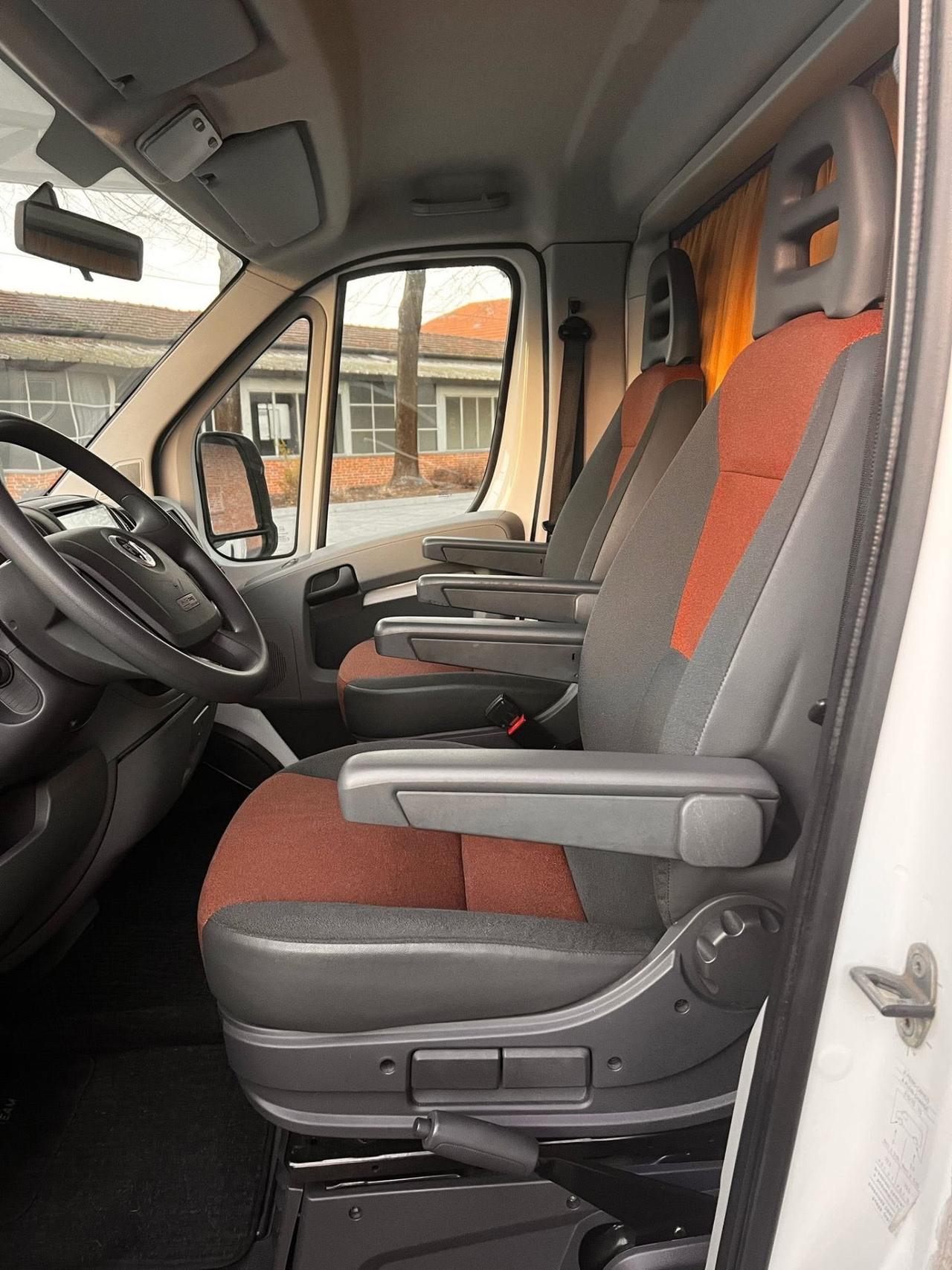 Fiat DUCATO ROLLER TEAM 7 POSTI