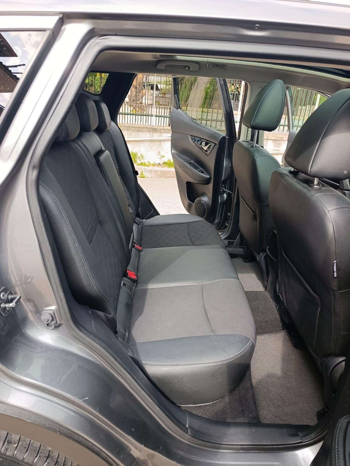 Nissan Qashqai 1.6 dCi x-tronic black edition 2017