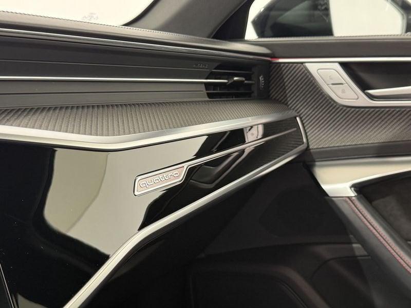 Audi RS6 4.0 quattro tiptronic