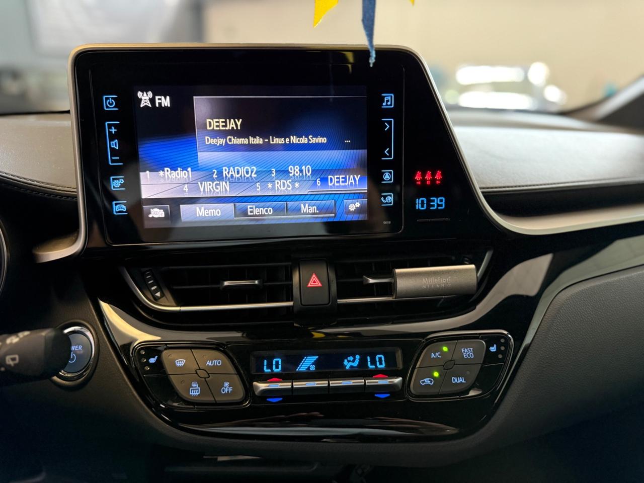 Toyota C-HR 1.8 Hybrid E-CVT Lounge
