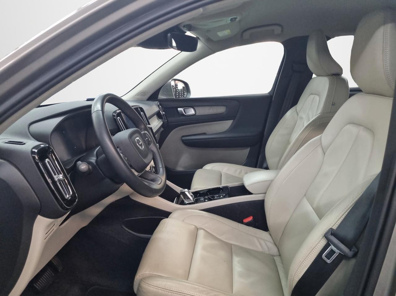Volvo XC40 T5 Recharge Plug-in Hybrid Inscription