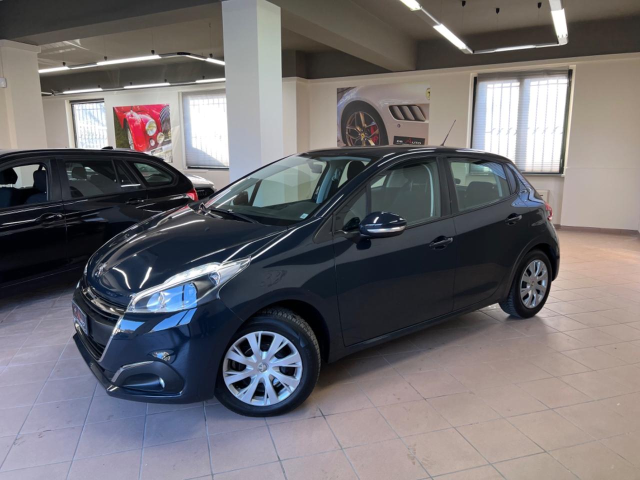 Peugeot 208 PureTech 82 5 porte Allure