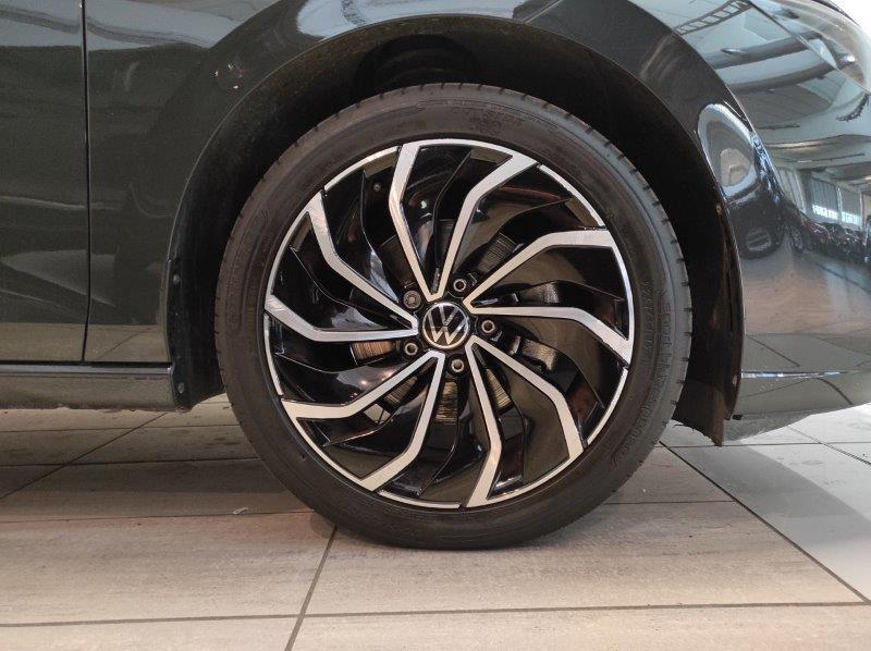 VOLKSWAGEN Golf 8ª serie - Golf 2.0 TDI 115 CV SCR Life
