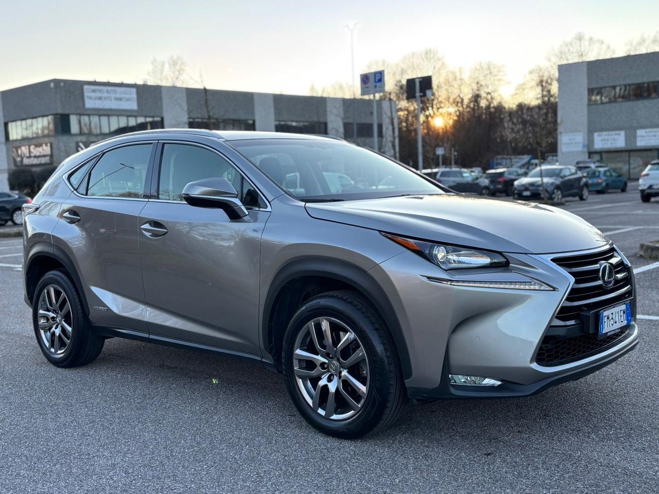 Lexus NX 300h Hybrid 4WD Executive