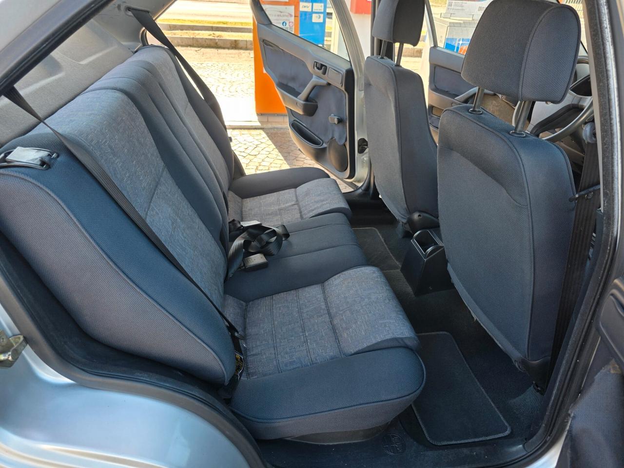 Alfa Romeo 146 1.4i 16V 103cv Twin Spark cat con 138.000km