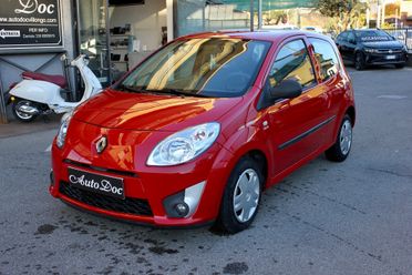 Renault Twingo 1.2 16V DISTRIBUZIONE E TAGLIANDO APPENA FATTI