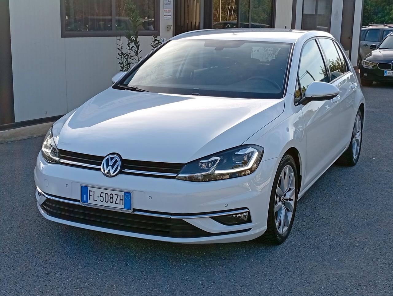 Volkswagen Golf 2.0 TDI 5p. Highline BlueMotion Technology