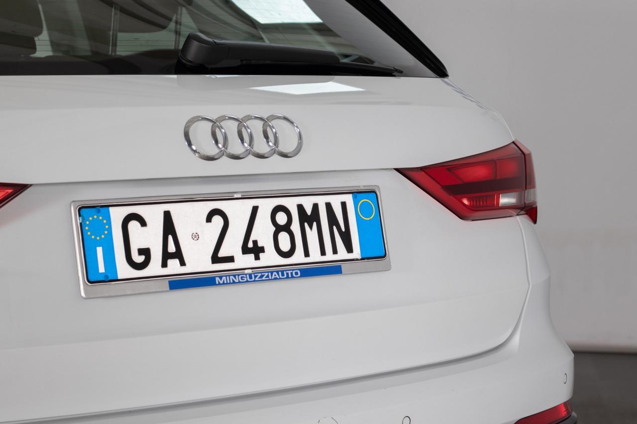 Audi Q3 2.0 Tdi S-tronic 150 Cv Business