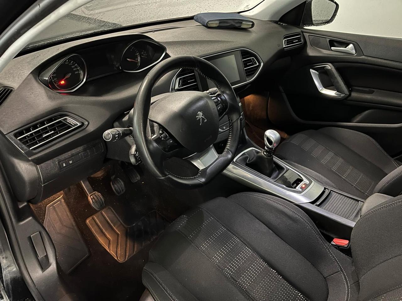 Peugeot 308 BlueHDi 150 S&S EAT6 SW Business