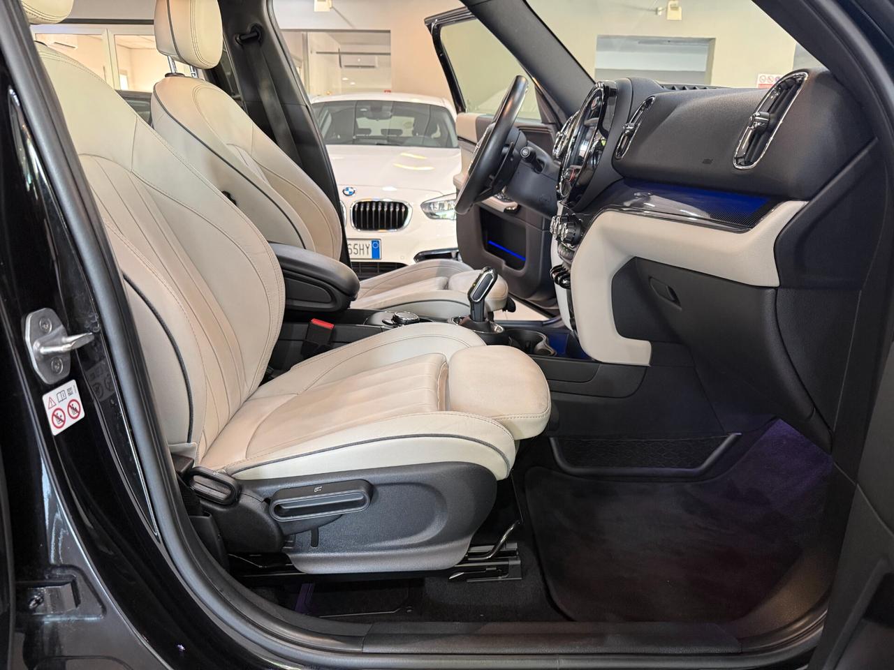 Mini Cooper SD Countryman 2.0 Hype all4 auto my18 88.000 KM!!!
