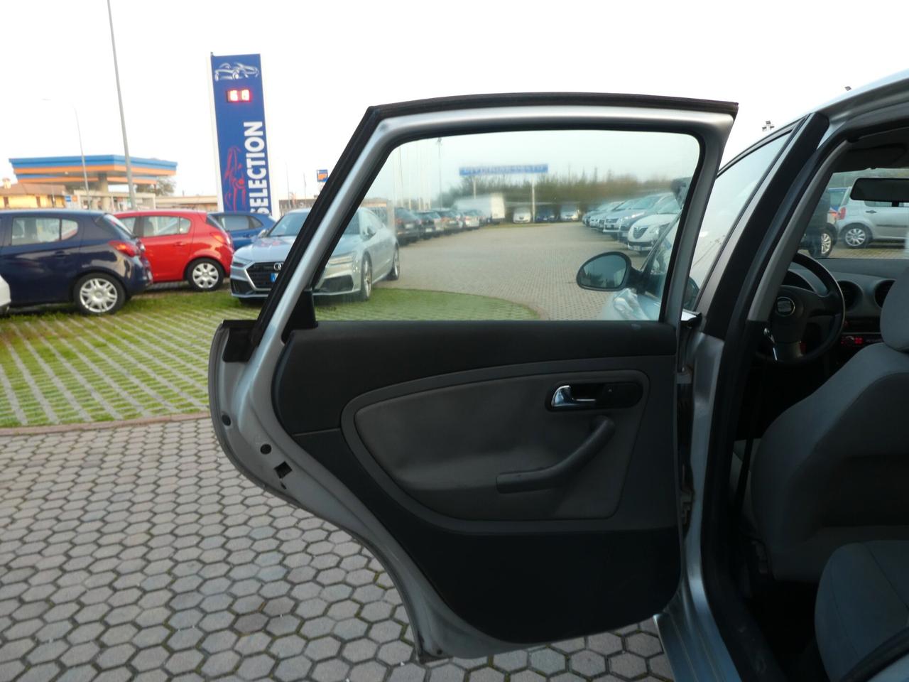 Seat Ibiza 1.4 TDI 5 porte OK NEOPATENTATI