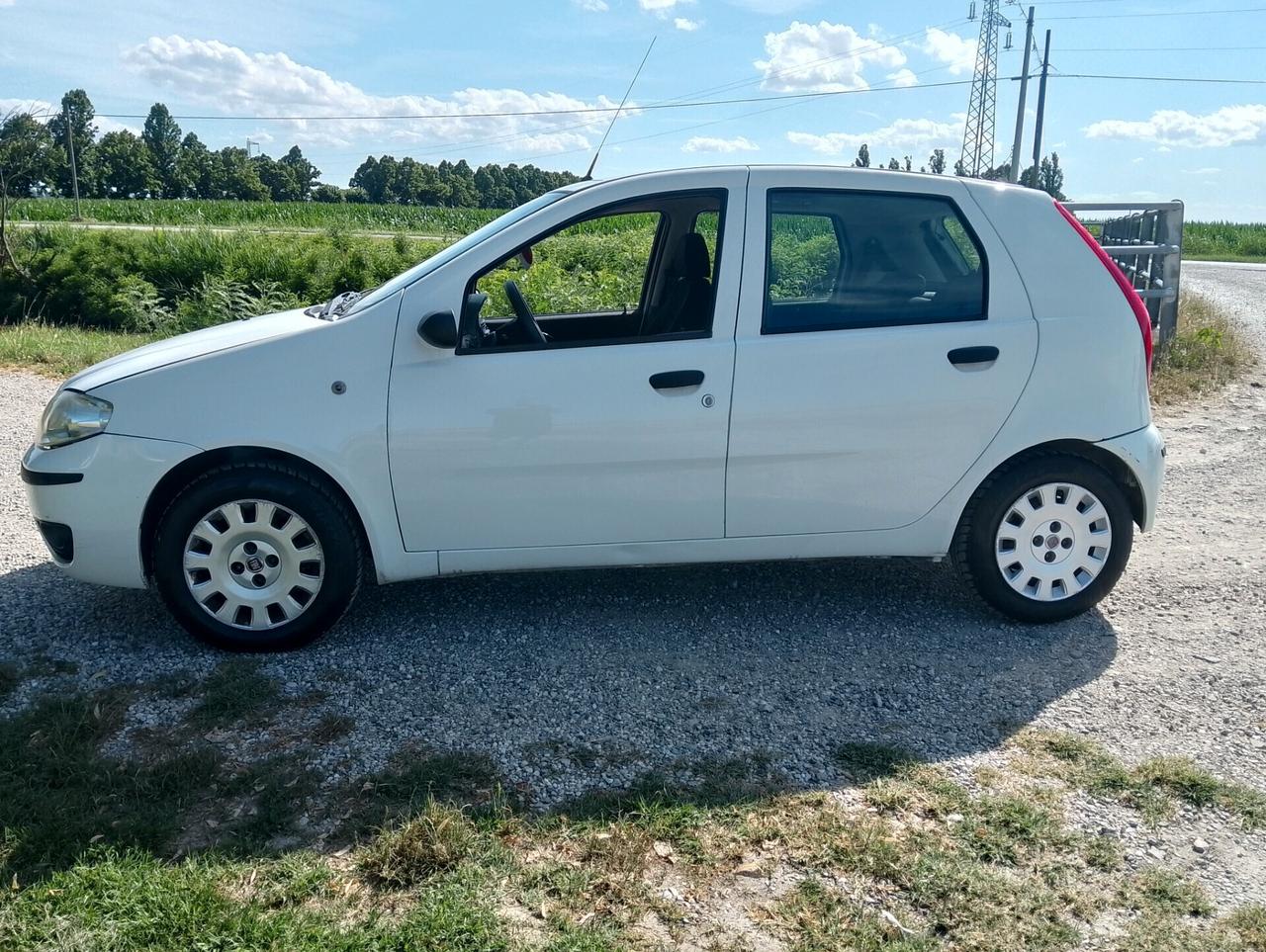 Fiat Punto metano 1.2 cc 144.000 km auto perfetta