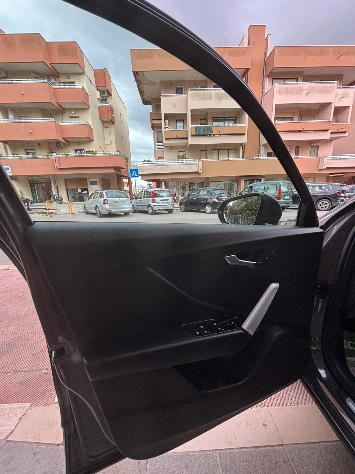 Audi Q2 2.0 TDI quattro S tronic Design