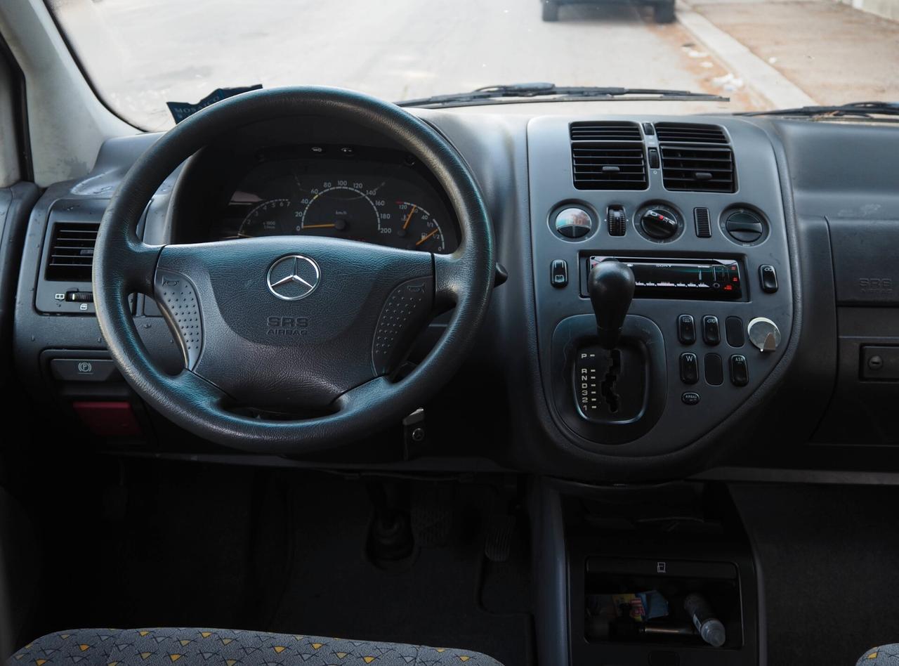 Mercedes-benz V 220 CDI •7 Posti•