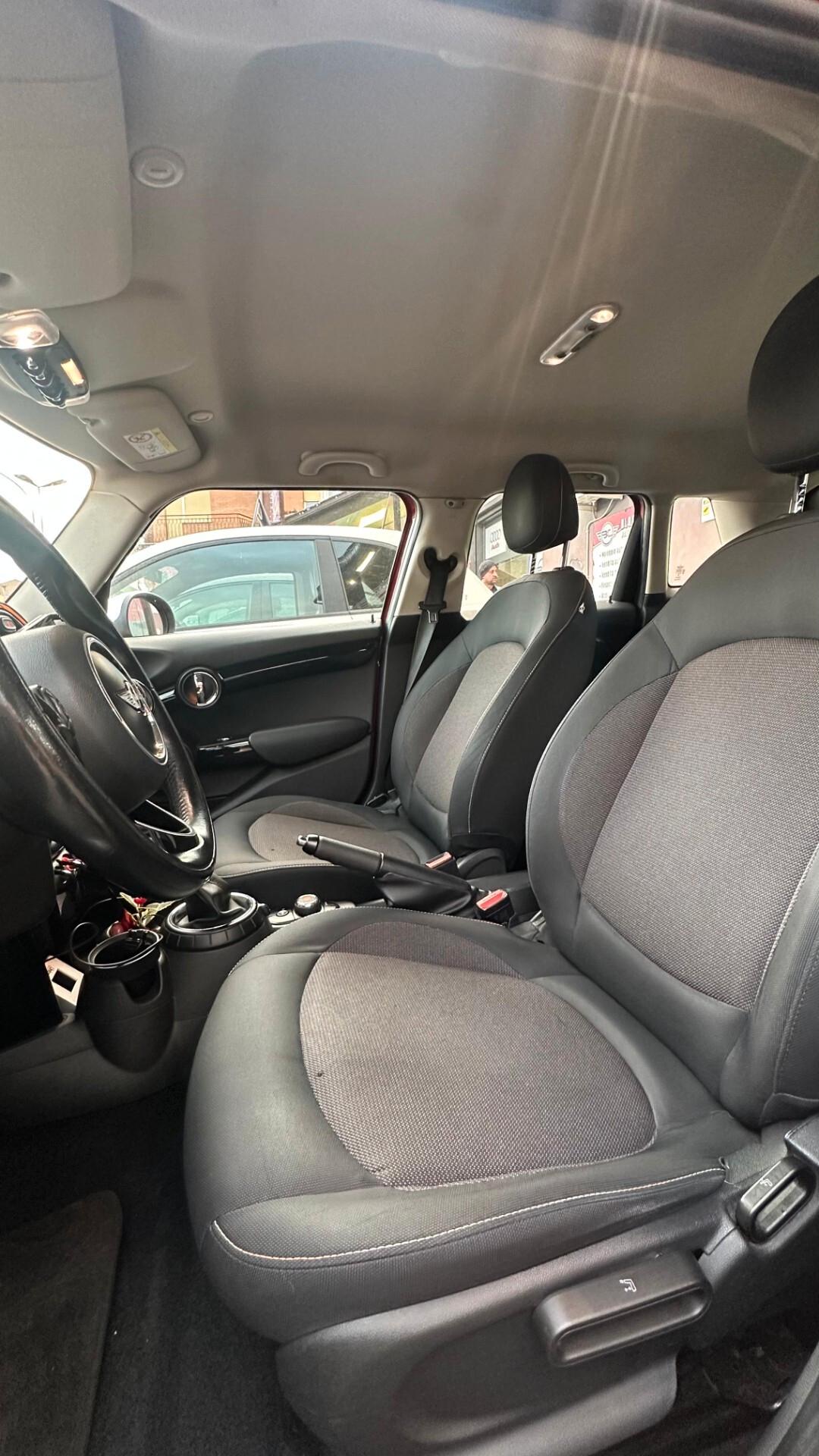 Mini 1.5 Cooper D 5 porte