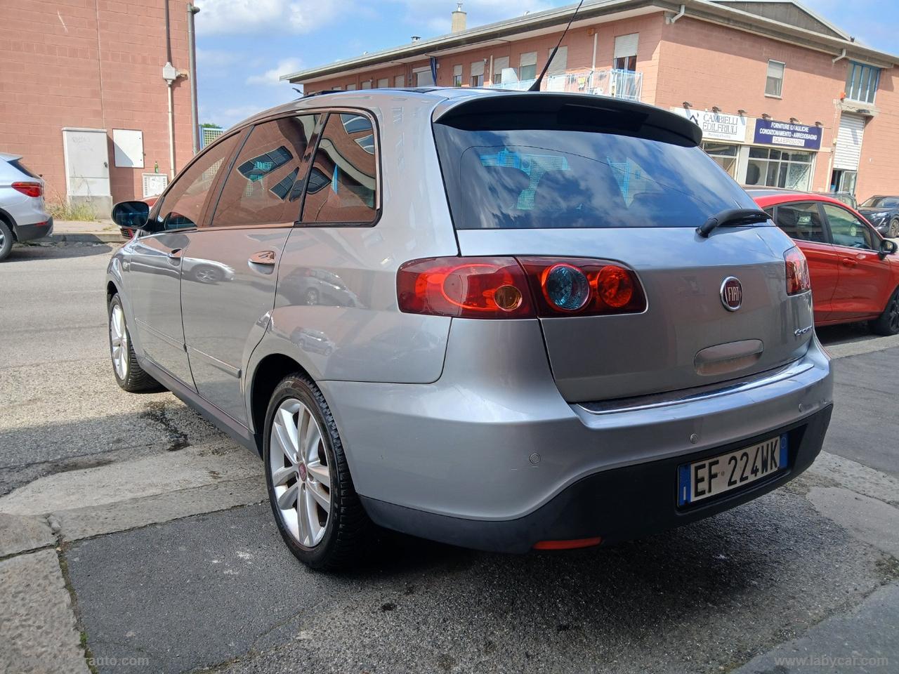 FIAT Croma 1.9 MJT Emotion