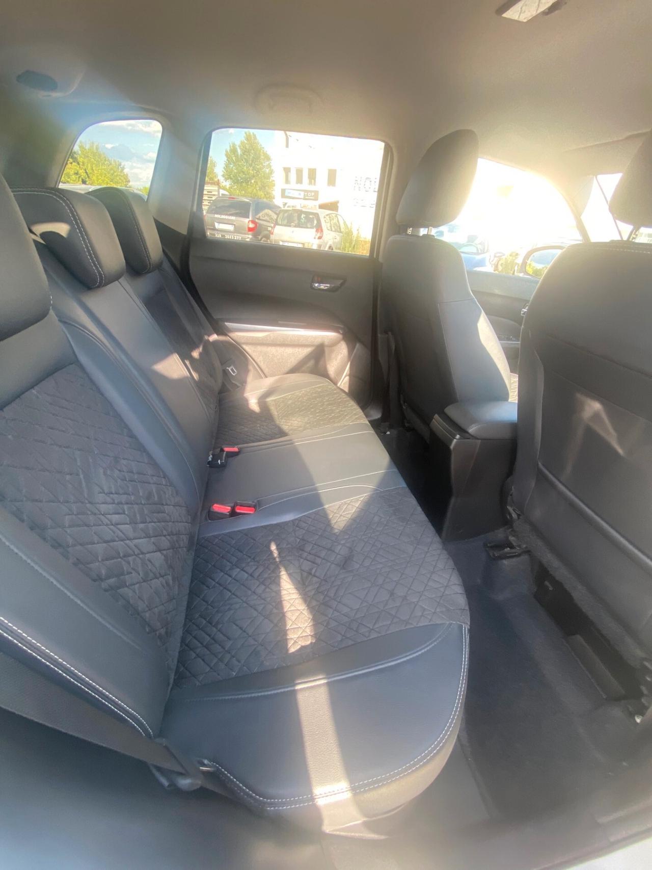 Suzuki Vitara 1.4 Hybrid Top
