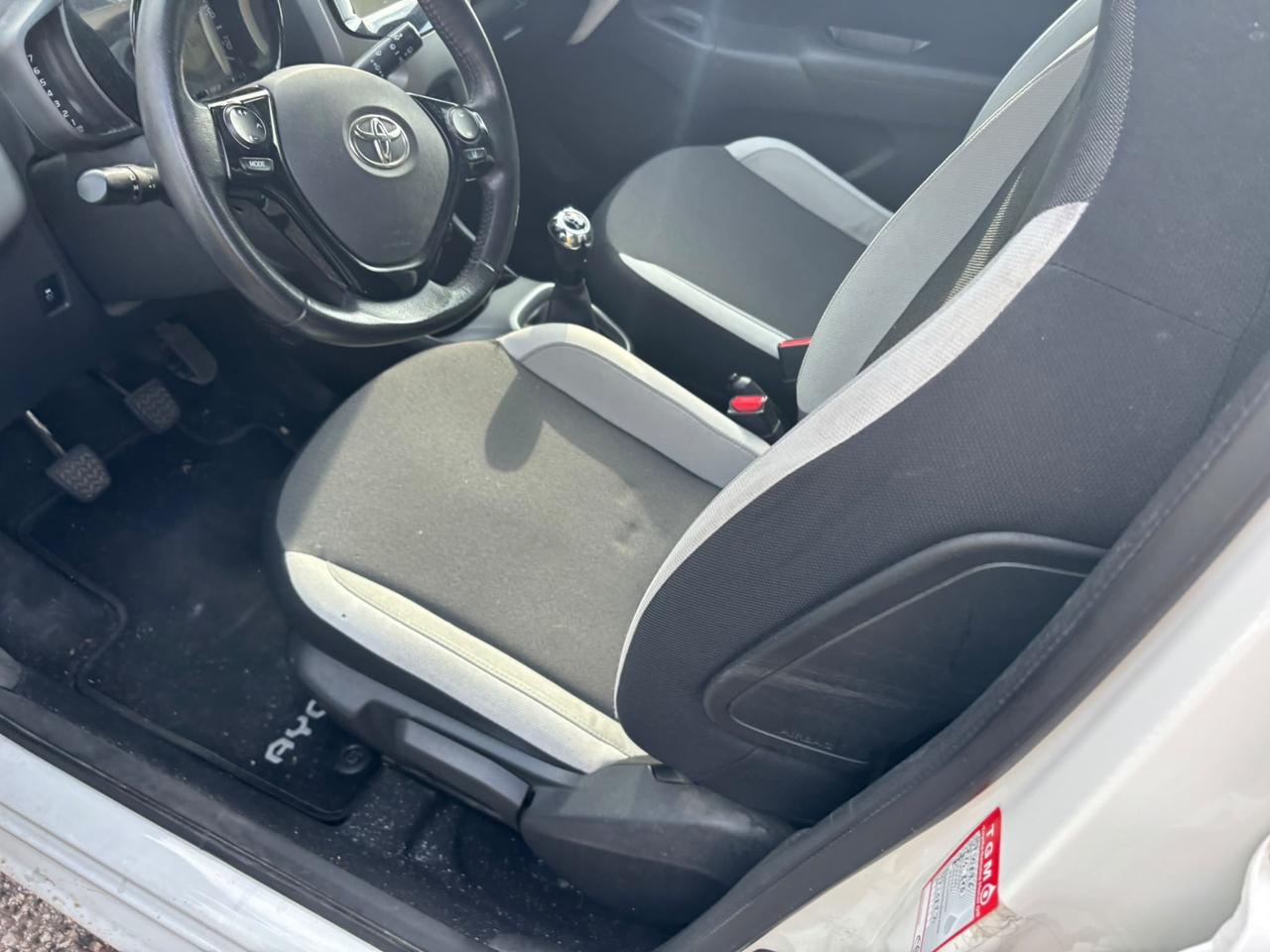 Toyota Aygo 1.0 VVT-i 5 p x-play TSS - OK NEOPATENTATI